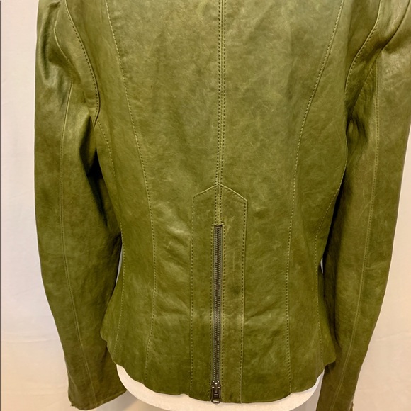 Danier Leather Jacket - Like New! - Picture 4 of 8